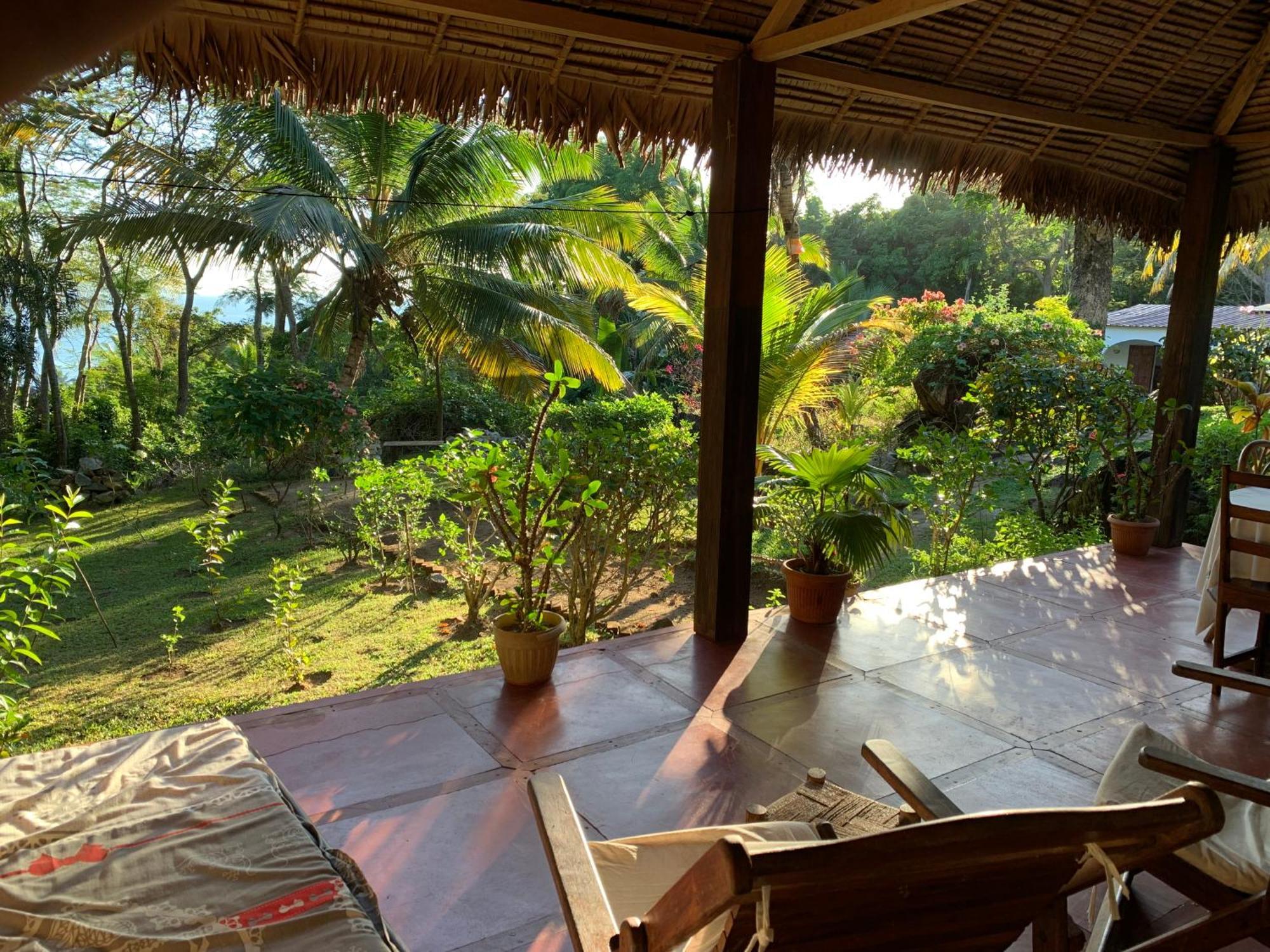 Les Jardins D'Ankify Acomodação com café da manhã Andimaka Exterior foto