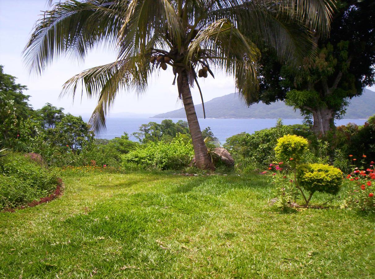 Les Jardins D'Ankify Acomodação com café da manhã Andimaka Exterior foto